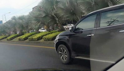 Mitsubishi Pajero Sport Tertangkan Kamera Pakai Kamuflase, Facelift? Mitsubishi Pajero Sport Tertangkan Kamera Pakai Kamuflase, Facelift?