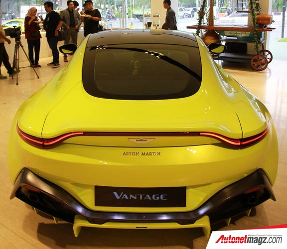 Mobil Baru, aston-martin-vantage-2019-rear: Aston Martin Vantage 2019 Resmi Mencicipi Aspal Indonesia
