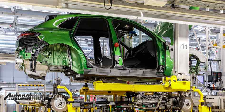 Berita, porsche-macan-2019-production-3-edited: Porsche Macan 2019 Masuk Jalur Produksi!