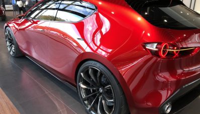 Sosok All New Mazda 3 Terjepret Di Diler Mazda Jepang? Sosok All New Mazda 3 Terjepret Di Diler Mazda Jepang?