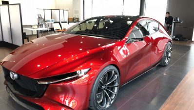 Sosok All New Mazda 3 Terjepret Di Diler Mazda Jepang? Sosok All New Mazda 3 Terjepret Di Diler Mazda Jepang?