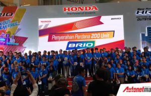 Honda Serah Terima 200 Unit New Brio Pertama Di Dunia Kepada Konsumen Honda Serah Terima 200 Unit New Brio Pertama Di Dunia Kepada Konsumen