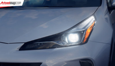 Toyota Prius 2019 : Wajah Baru & Penggerak AWD Opsional Toyota Prius 2019 : Wajah Baru & Penggerak AWD Opsional