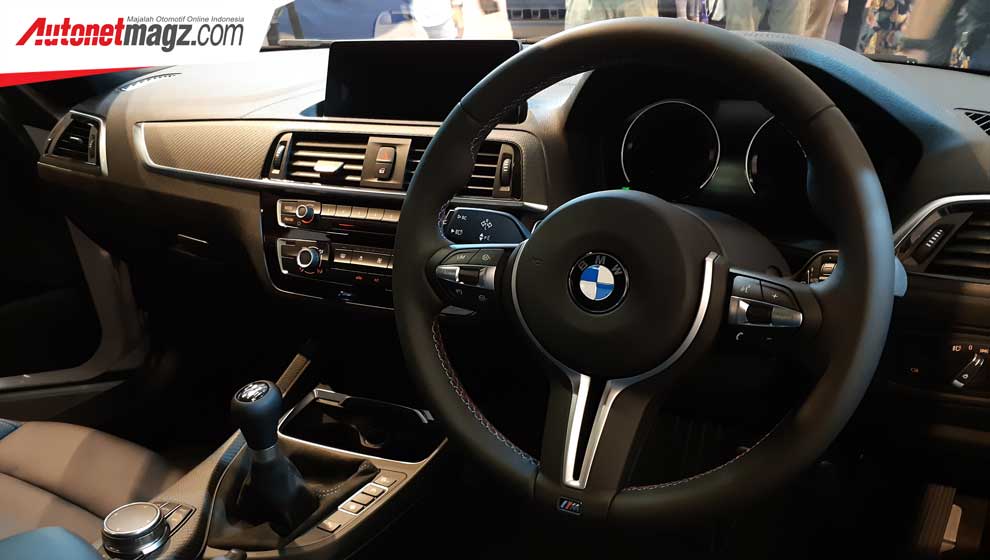 BMW, bmw-m2-competition-2019-interior: BMW M2 Competition 2019, Kala Berlebihan Itu Bagus