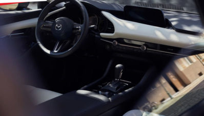 Inilah Wujud Asli Mazda 3 SkyActiv-X 2019 Versi Sedan & Hatchback, Cakep! Inilah Wujud Asli Mazda 3 SkyActiv-X 2019 Versi Sedan & Hatchback, Cakep!