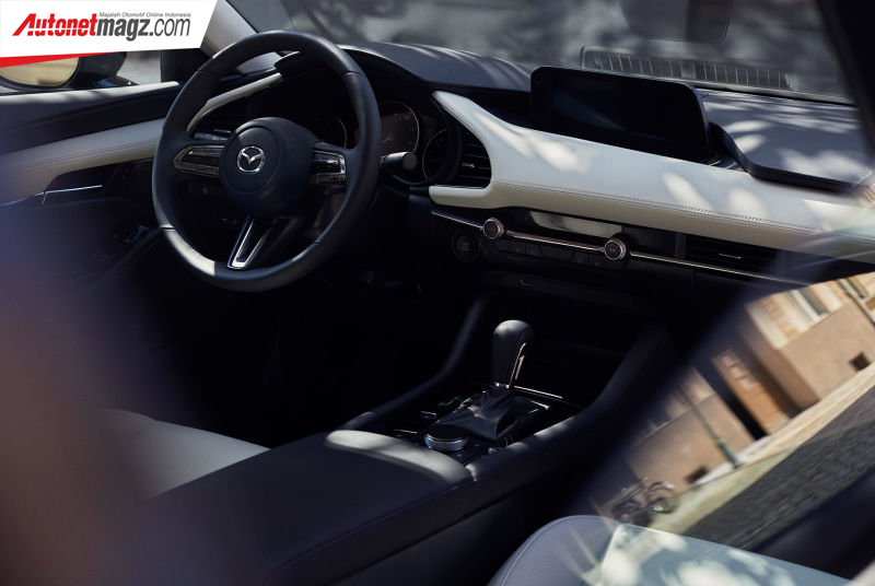 Berita, interior Mazda 3 SkyActiv-X 2019 sedan: Inilah Wujud Asli Mazda 3 SkyActiv-X 2019 Versi Sedan & Hatchback, Cakep!