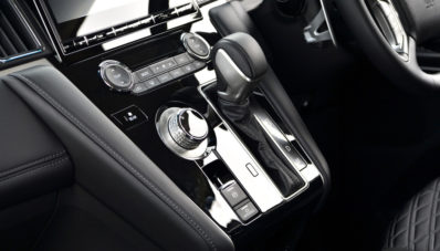 Kupas Lebih Dalam Varian Mitsubishi Delica 2019, Hampir 600 Juta! Kupas Lebih Dalam Varian Mitsubishi Delica 2019, Hampir 600 Juta!