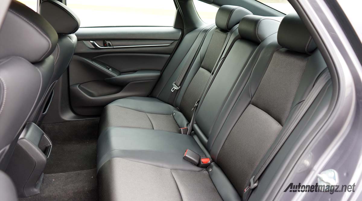 Honda, honda accord turbo 2019 back seat: First Impression Review Honda Accord Turbo 2019