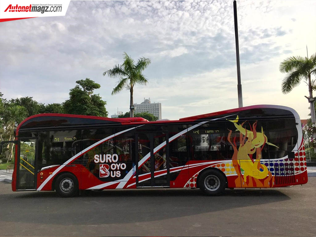Berita, Bus Suroboyo: Mercedes-Benz Serahkan 10 Unit Bus Untuk Operasional Bus Suroboyo
