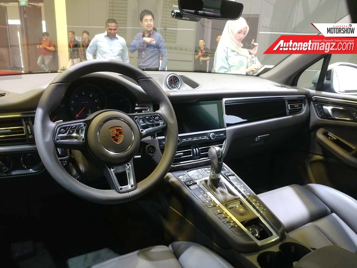 Berita, Interior-Porsche-Macan-2019-baru: Singapore Motor Show 2019 : New Porsche Macan Resmi Dirilis!
