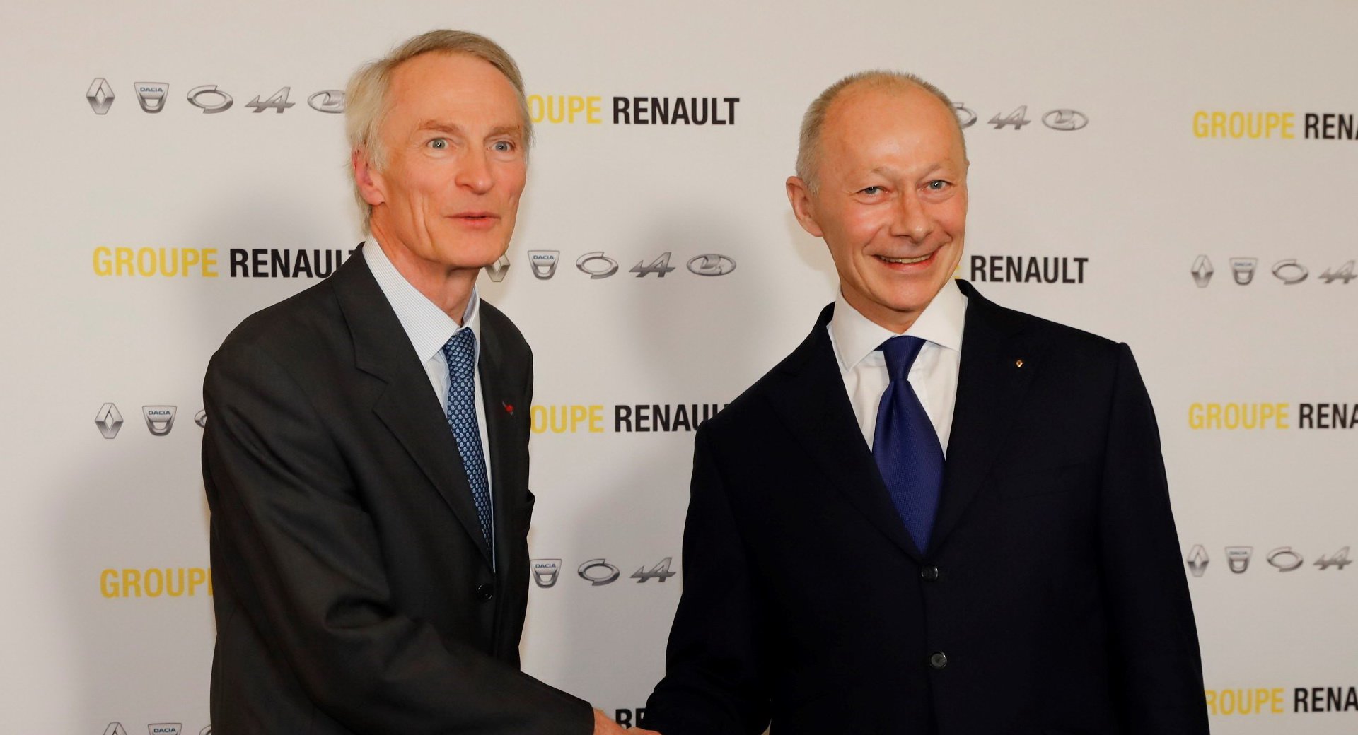 Berita, Sennard dan Bollore: Carlos Ghosn Resmi Mundur Dari Renault!