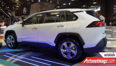 Singapore Motor Show 2019 : Toyota RAV4 2019 Anti Desain Konservatif Singapore Motor Show 2019 : Toyota RAV4 2019 Anti Desain Konservatif