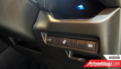 Singapore Motor Show 2019 : Toyota RAV4 2019 Anti Desain Konservatif Singapore Motor Show 2019 : Toyota RAV4 2019 Anti Desain Konservatif