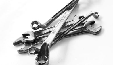 7 Kelengkapan Yang Sebaiknya Kalian Bawa Selama Musim Hujan 7 Kelengkapan Yang Sebaiknya Kalian Bawa Selama Musim Hujan