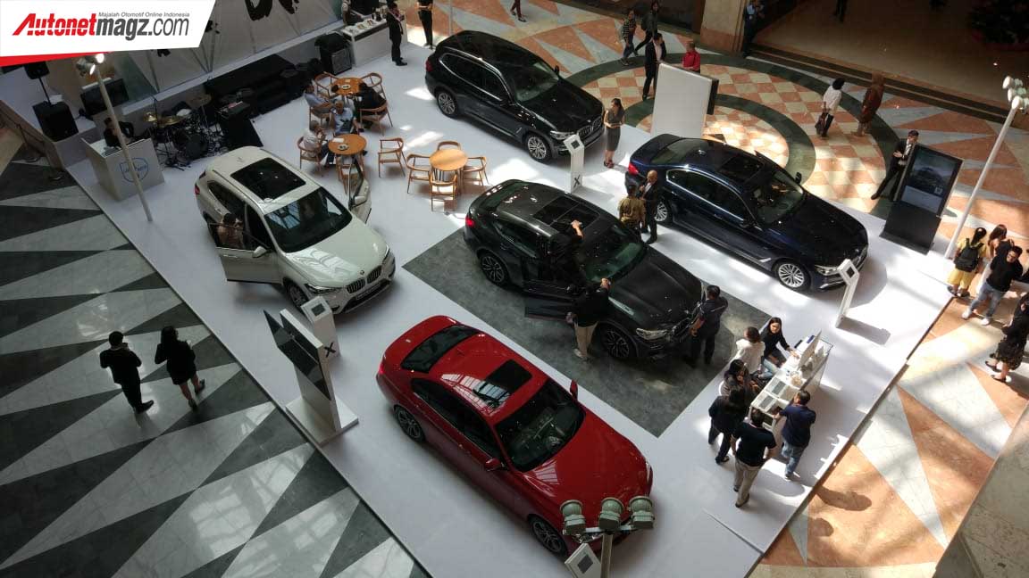 Berita, BMW Exhibition Senayan: BMW Exhibition Plaza Senayan : Gratis BBN Seri 5 & Seri 3