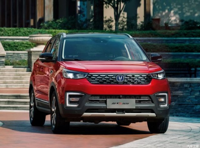 Chip Langka, Penjualan Mobil di Tiongkok Turun 16% Chip Langka, Penjualan Mobil di Tiongkok Turun 16%