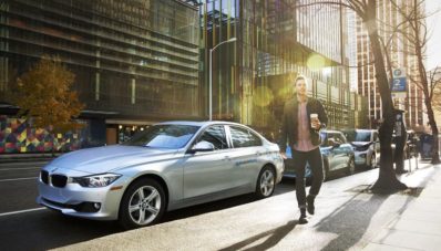 BMW & Daimler Bekerja Sama Sediakan Layanan Mobilitas Digital BMW & Daimler Bekerja Sama Sediakan Layanan Mobilitas Digital