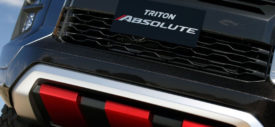 Sisi belakang Mitsubishi Triton Absolute