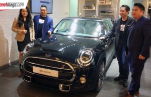 MINI 3-Doors Black Edition : Edisi Khusus Indonesia, Cuma 6 Unit! MINI 3-Doors Black Edition : Edisi Khusus Indonesia, Cuma 6 Unit!