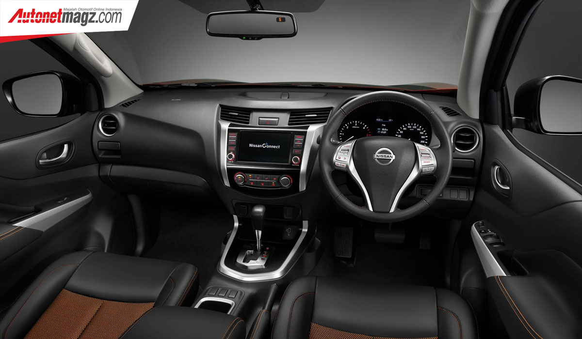 Berita, Interior Nissan Navara Black Edition 2019: Nissan Navara Calibre Black Edition 2 : Update Style & Head Unit!