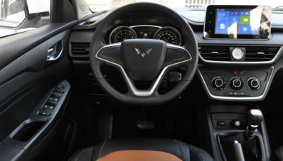 Wuling Hongguang S3 2019 : Manual Tapi Tanpa Pedal Kopling, Kok Bisa? Wuling Hongguang S3 2019 : Manual Tapi Tanpa Pedal Kopling, Kok Bisa?