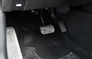 Wuling Indonesia Siapkan Varian Baru Untuk Confero, Versi 2 Pedal!