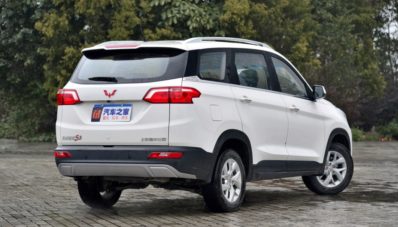 Wuling Hongguang S3 2019 : Manual Tapi Tanpa Pedal Kopling, Kok Bisa? Wuling Hongguang S3 2019 : Manual Tapi Tanpa Pedal Kopling, Kok Bisa?