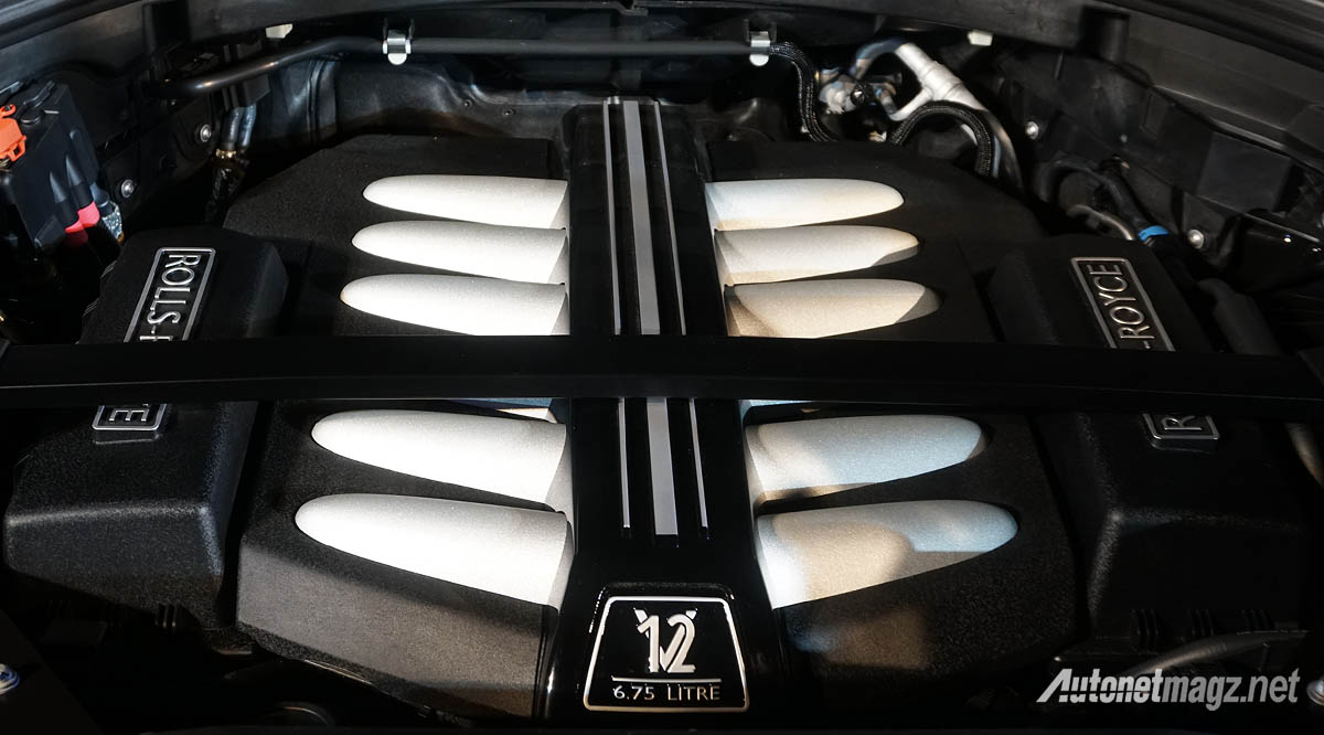Mobil Baru, mesin v12 rolls royce cullinan: Rolls-Royce Cullinan, SUV Termewah Sejagat Raya Hadir di Indonesia