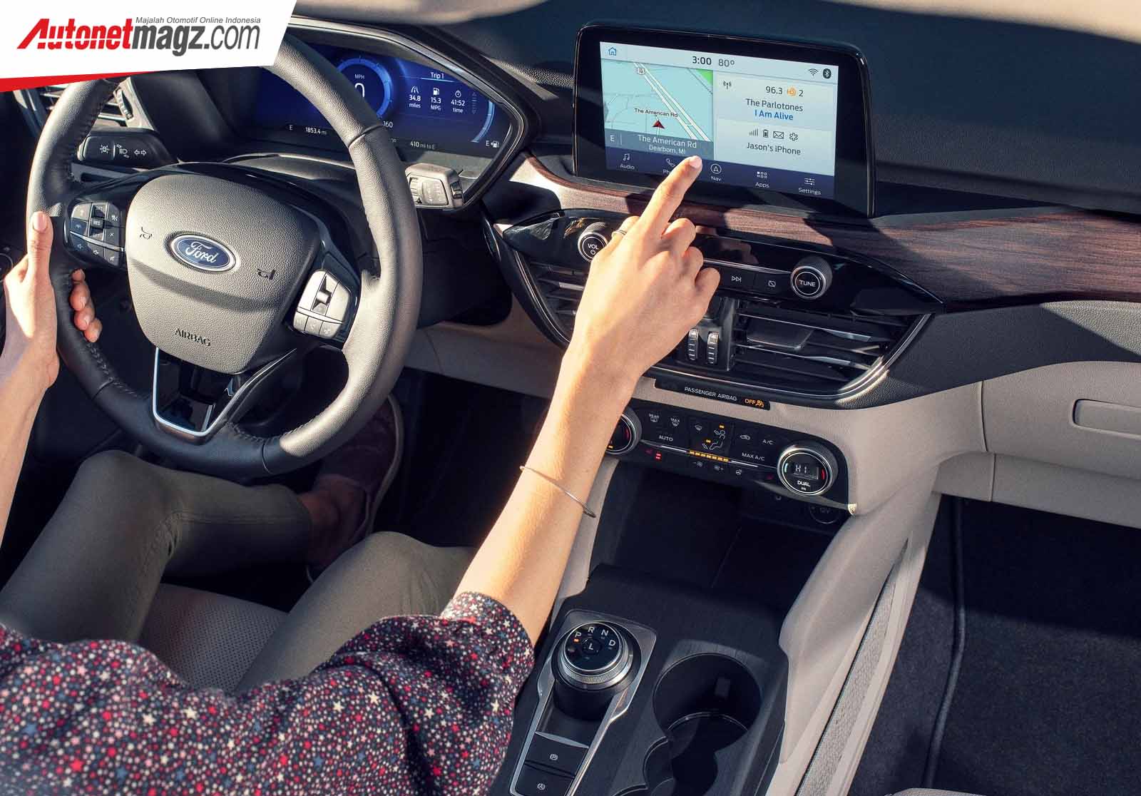 Berita, Dashboard Ford Focus 2020: Ford Escape 2020 : Ford Focus Versi SUV Dengan mesin Hybrid & PHEV