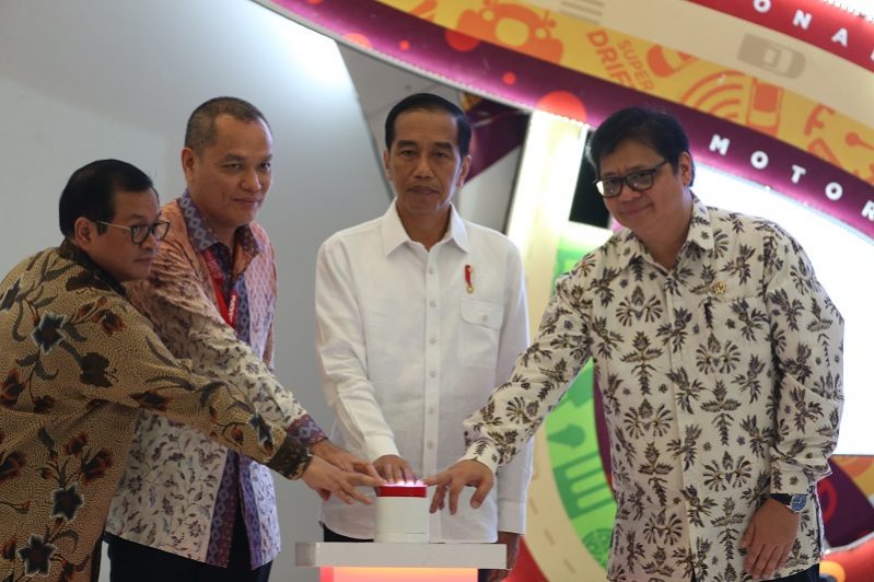 Berita, IIMS 2018 Pak Jokowi: Telkomsel IIMS 2019 : Makin Lengkap Dengan Kehadiran 36 Brand Otomotif Kenamaan