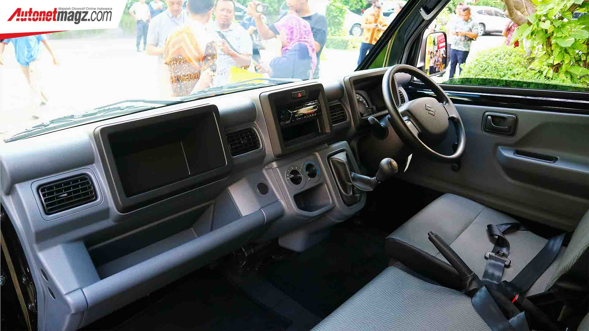 Berita, Interior All New Suzuki Carry Pickup: Gerak Cepat, All New Suzuki Carry Juga Dirilis di Surabaya!