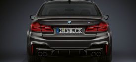 BMW M5 Edition 35 Jahre depan