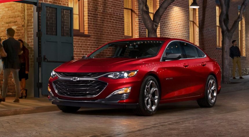 Tak Gunakan Seatbelt, Mobil Chevrolet Ogah Jalan