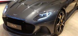 Aston Martin DBS Superleggera Samping