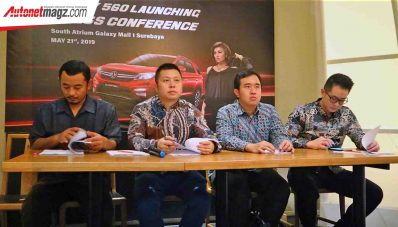 DFSK Glory 560 Diperkenalkan Resmi di Surabaya, Mulai 199 Jutaan DFSK Glory 560 Diperkenalkan Resmi di Surabaya, Mulai 199 Jutaan