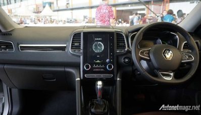 Renault Koleos 2019 : Bisa Parkir Sendiri dan Ada Apple CarPlay Renault Koleos 2019 : Bisa Parkir Sendiri dan Ada Apple CarPlay