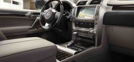 Lexus GX 2020 belakang