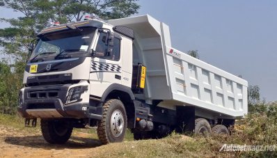 Volvo Dynamic Steering Pamer Aksi di Sentul Volvo Dynamic Steering Pamer Aksi di Sentul