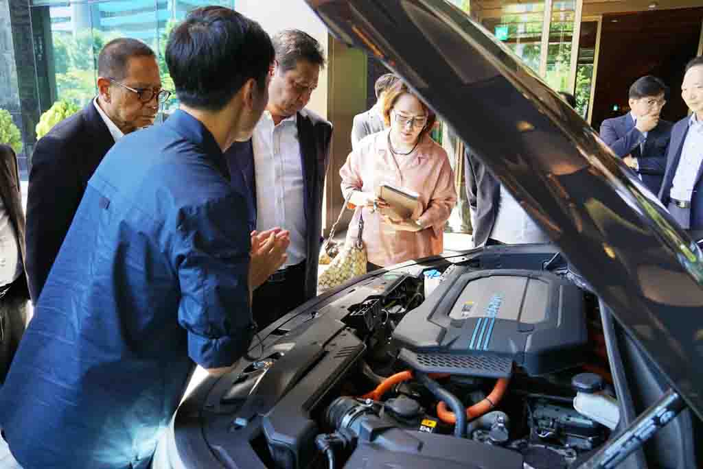 Berita, Airlangga Hartarto Hyundai: Hyundai Rakit 4 Model Baru di Indonesia Tahun 2021