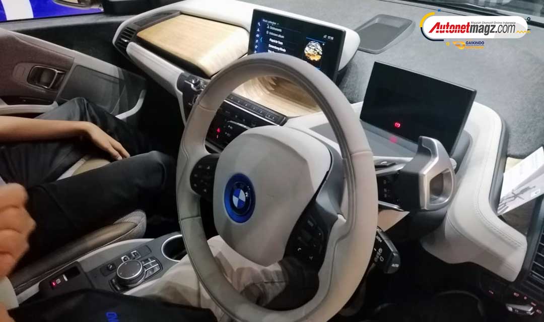 Berita, Interior BMW i3S: GIIAS 2019 : BMW i3S Rilis Resmi di Indonesia1