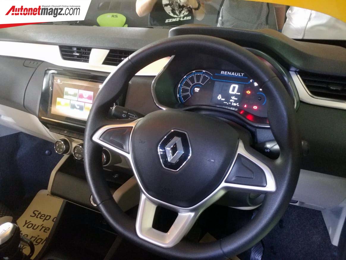 Berita, Interior Renault Triber Indonesia: Renault Triber Indonesia : Siap Hadapi Rival di Kelas LCGC & LMPV!