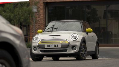 MINI Cooper SE : Pakai Motor Listrik 181 hp & Mampu Berjalan 270 km! MINI Cooper SE : Pakai Motor Listrik 181 hp & Mampu Berjalan 270 km!