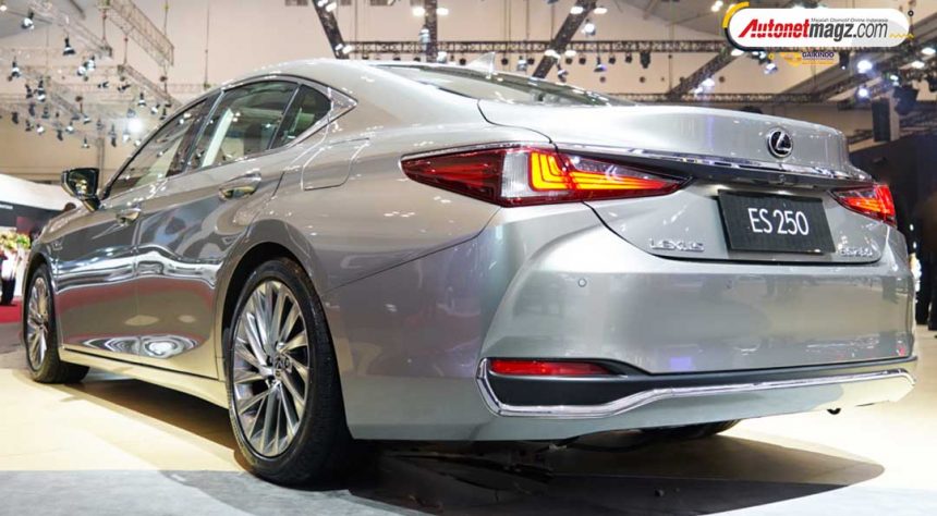 GIIAS 2019 : New Lexus ES 250 Diperkenalkan Resmi GIIAS 2019 : New Lexus ES 250 Diperkenalkan Resmi