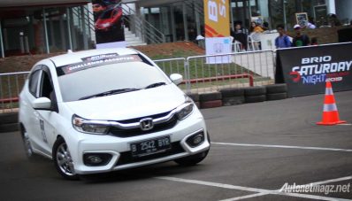 Honda Brio Saturday Night Challenge, Malming Ala Pembalap Slalom! Honda Brio Saturday Night Challenge, Malming Ala Pembalap Slalom!
