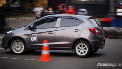Honda Brio Saturday Night Challenge, Malming Ala Pembalap Slalom! Honda Brio Saturday Night Challenge, Malming Ala Pembalap Slalom!