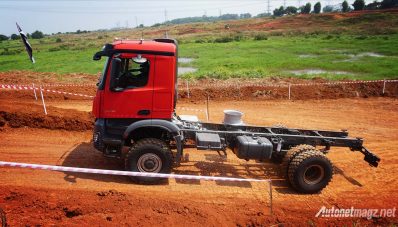 Mercedes-Benz Unjuk Kebolehan Truk Actros dan Acros