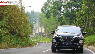 Test Drive Nissan Livina VE : Lahap Tanjakan Cangar! Test Drive Nissan Livina VE : Lahap Tanjakan Cangar!