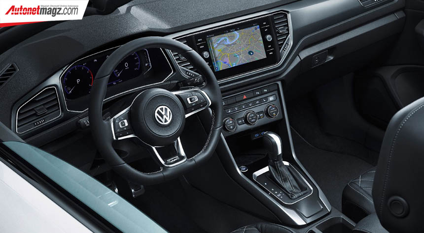 Berita, Interior Volkswagen T-Roc Cabriolet: Volkswagen T-Roc Convertible Resmi Dirilis, Bukan Sekedar Buang Atap!
