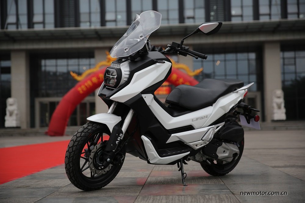 Berita, lifan-LF150-T-China: Lifan LF150-T : Saingan Sepadan Honda ADV150 Asal China