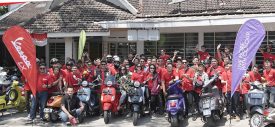 Vespa Community riding Bandung